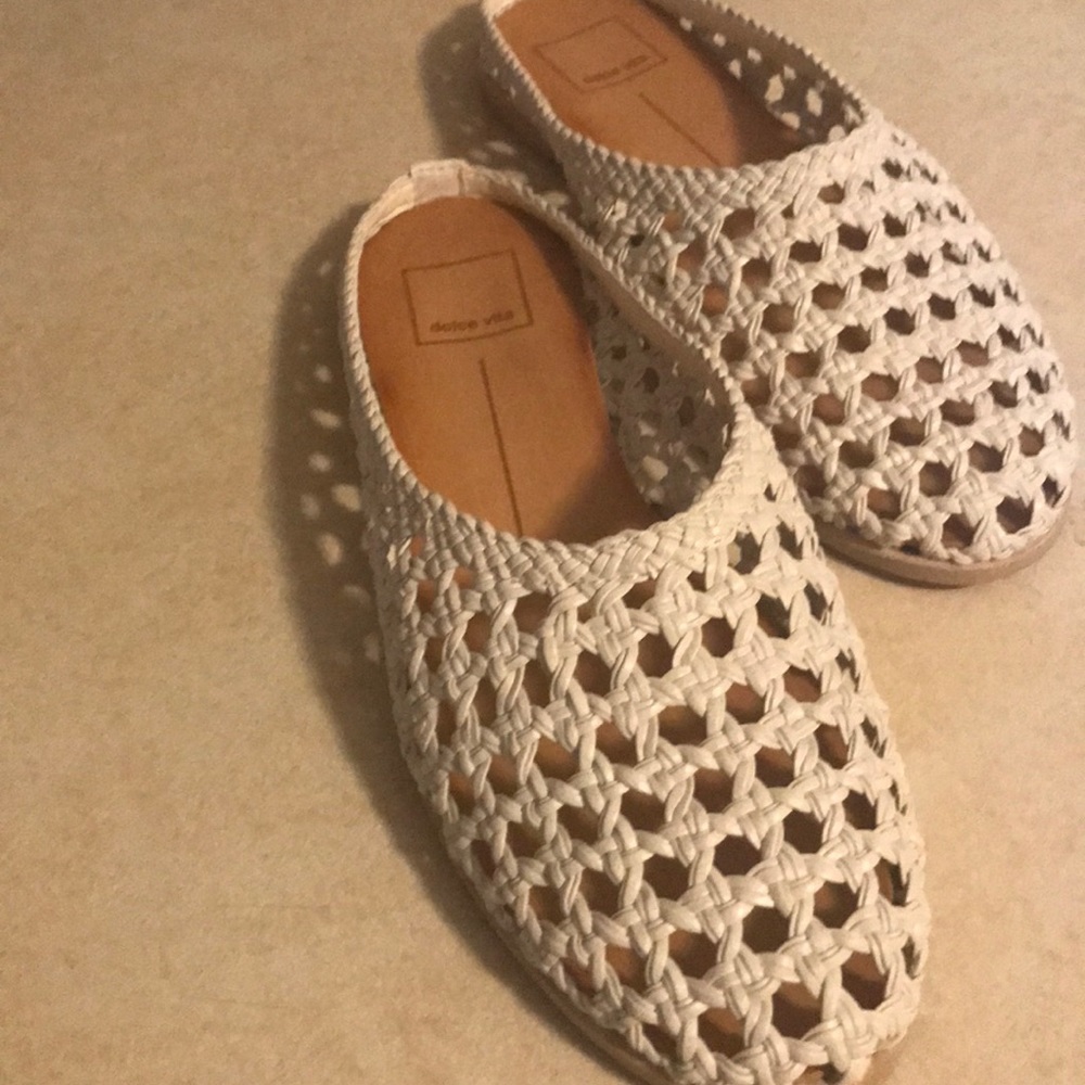 BN without box only tried on dolce vita mules